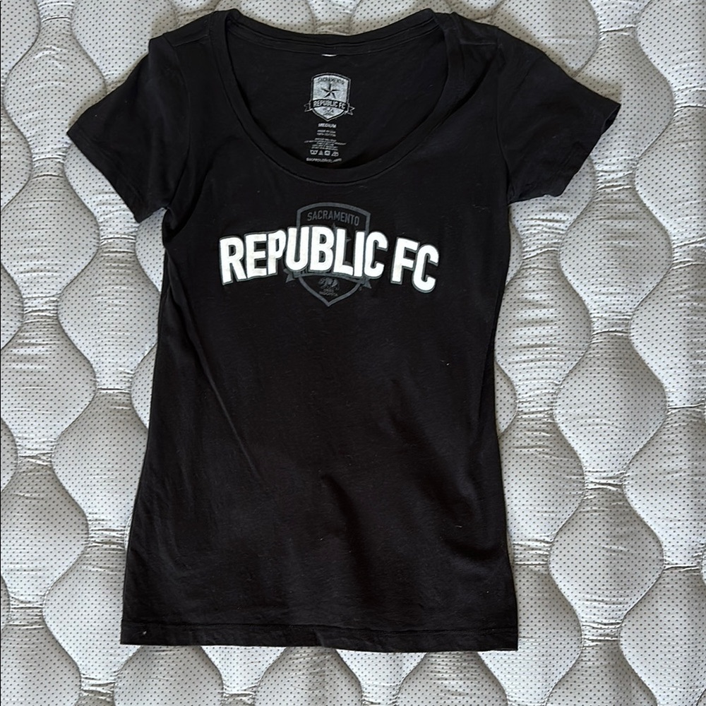 Republic FC Women's Black T-Shirt